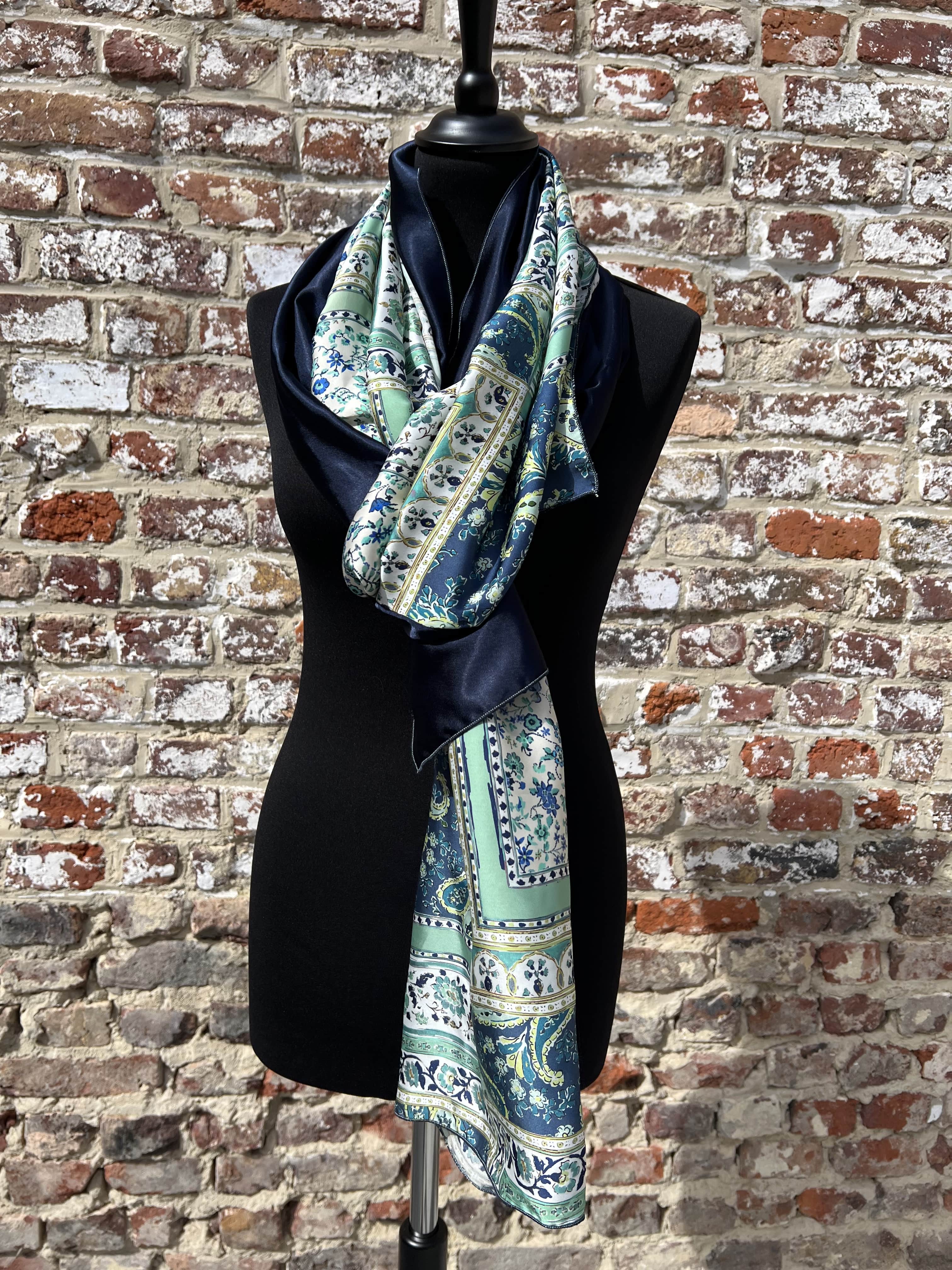 HUIA - F4 - Foulard Over Size