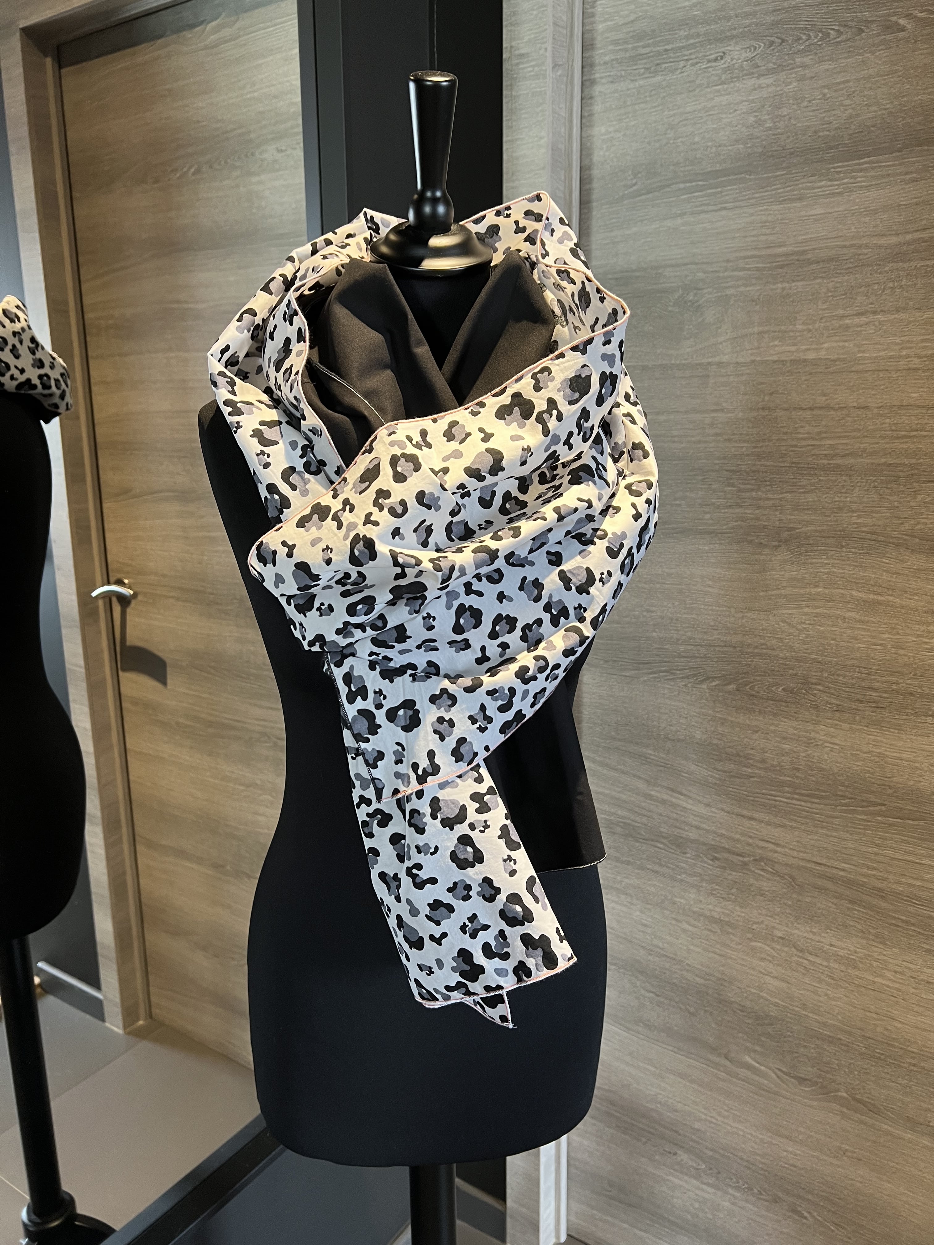 HUIA - F9 - Foulard Over Size